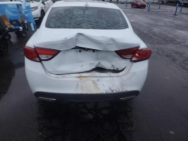 Chrysler 200 S Image 6