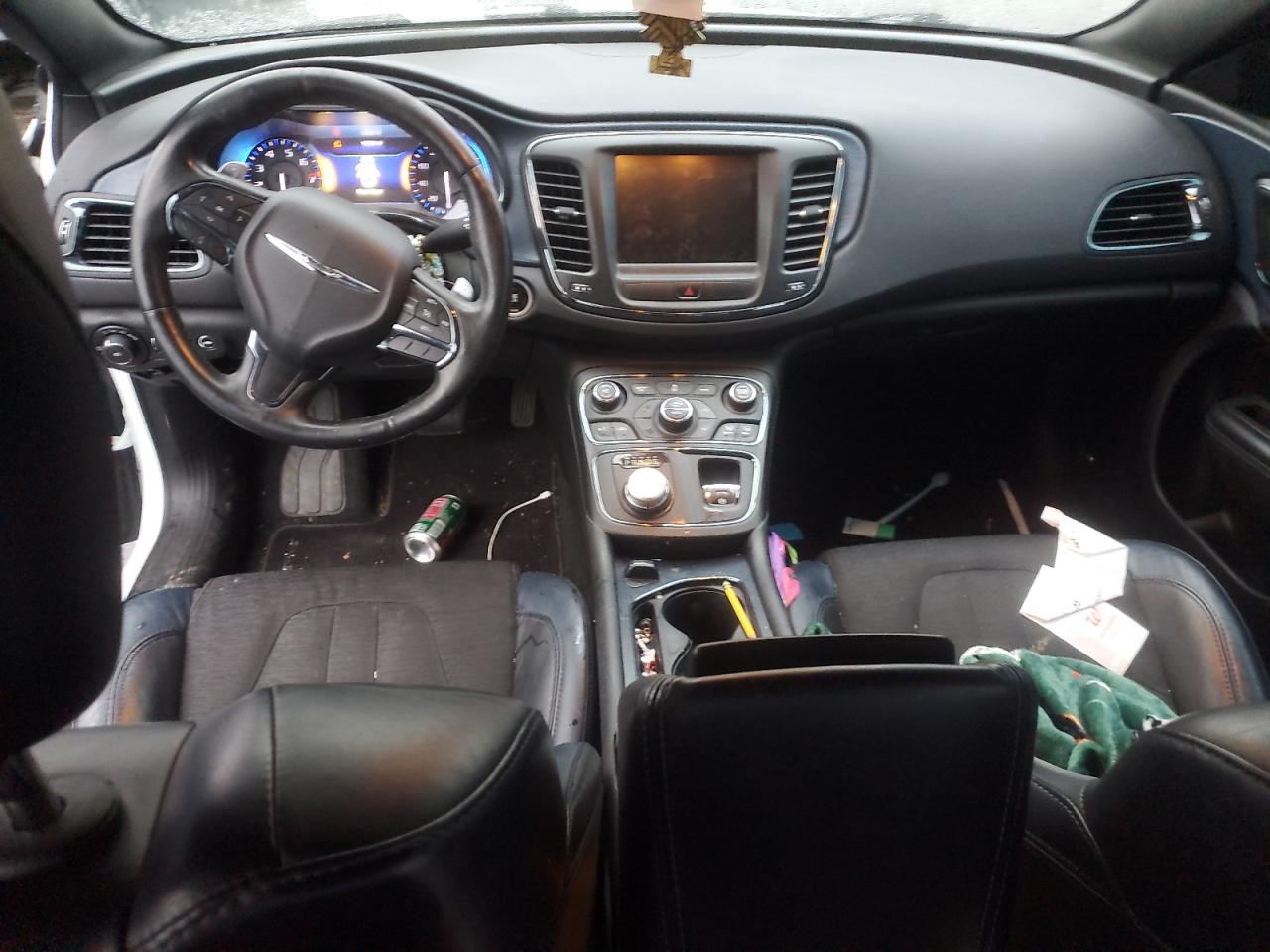 Chrysler 200 S Image 10