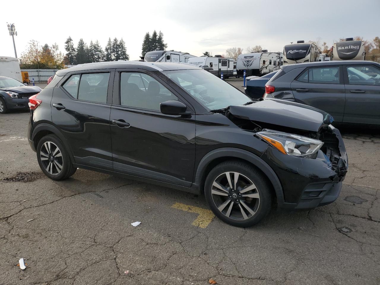 Nissan Kicks S Image 6