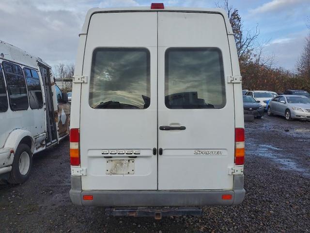 Dodge Sprinter 3500 Image 8