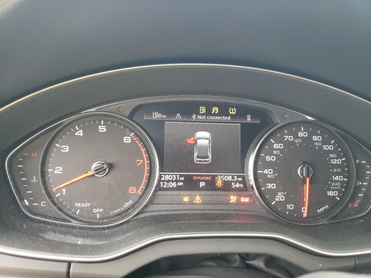 Audi Q5 Premium 45 Image 11