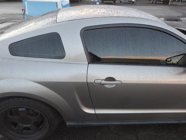 Ford Mustang Image 7