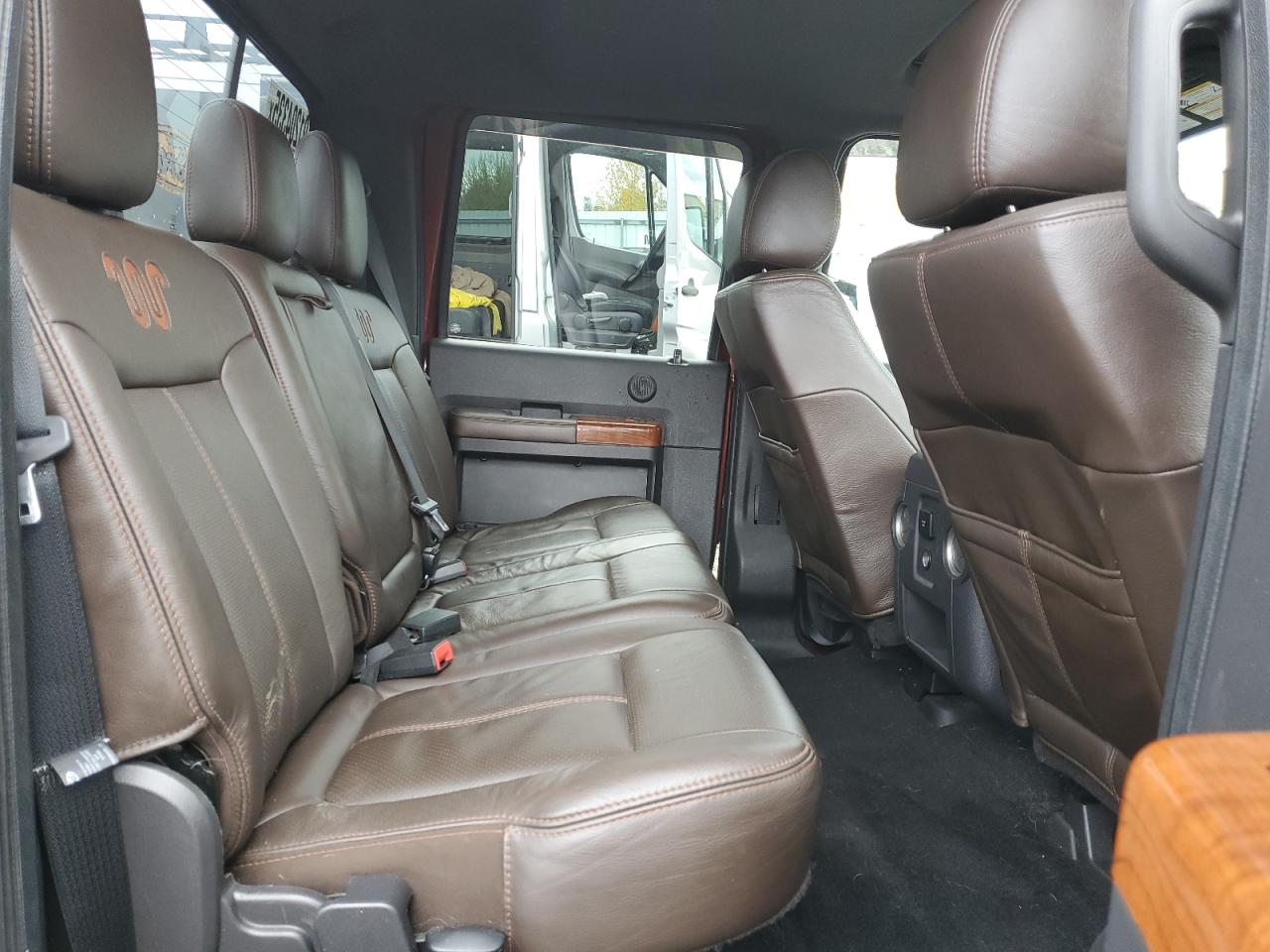 Ford F-350 Super Duty Image 11