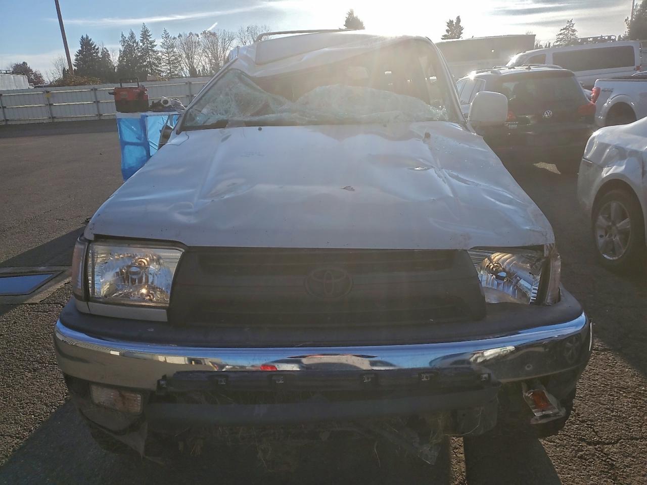 Toyota 4Runner Sr5 Image 3