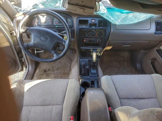 Toyota 4Runner Sr5 Image 10