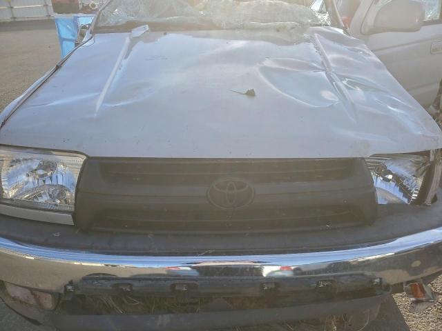 Toyota 4Runner Sr5 Image 9