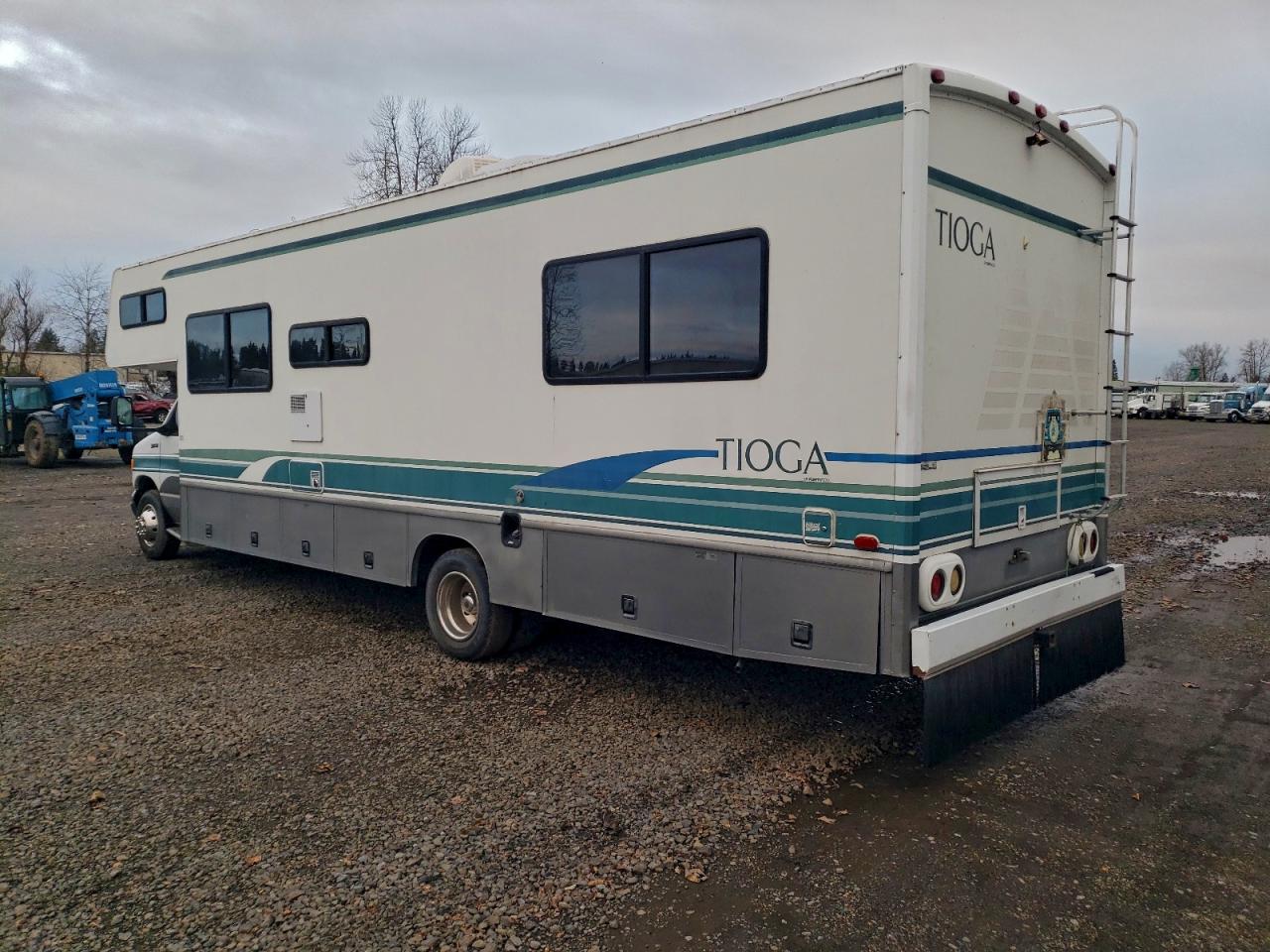 Ford Econoline E450 Super Duty Cutaway Van Rv Image 2