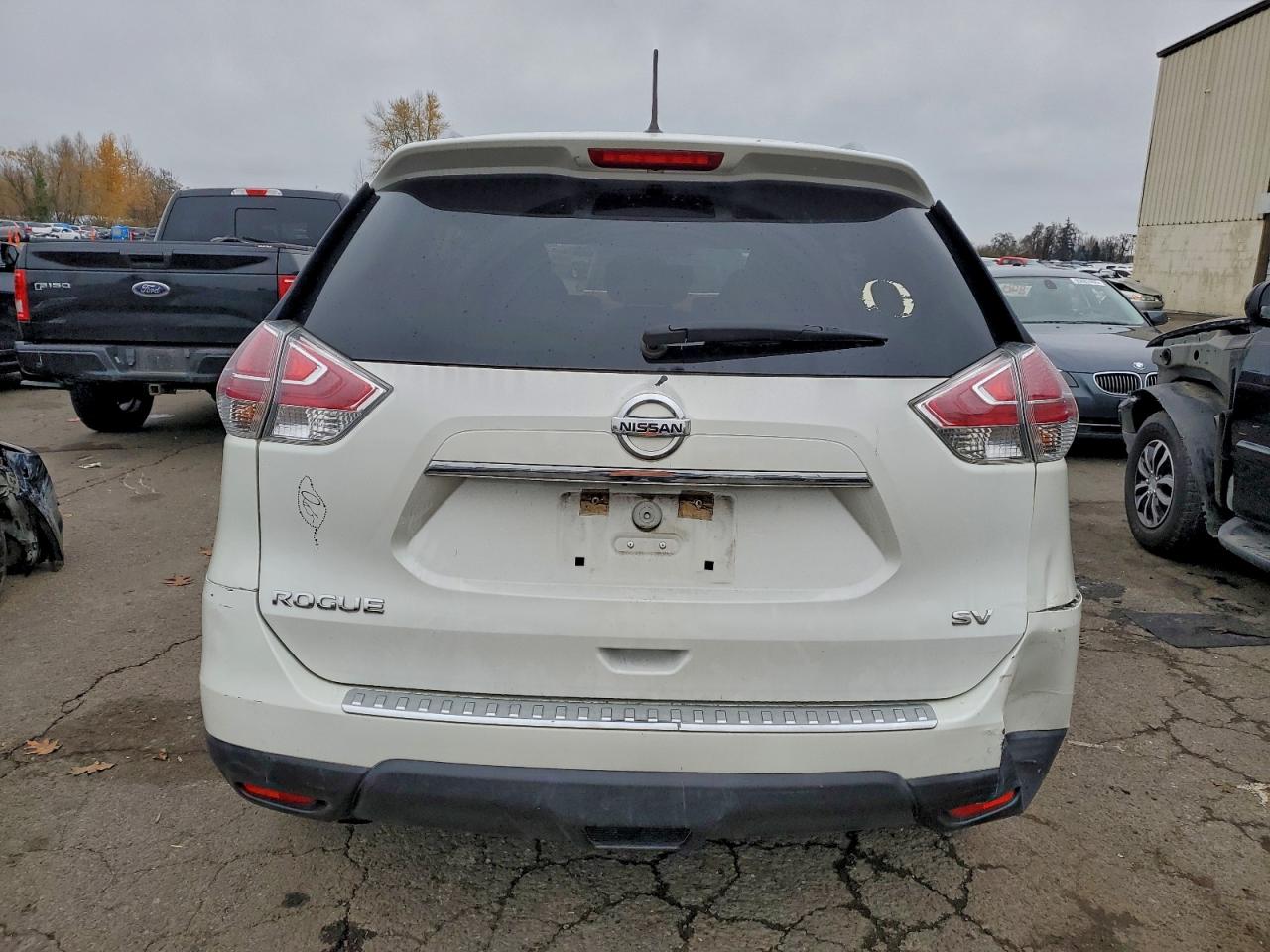 Nissan Rogue S Image 11