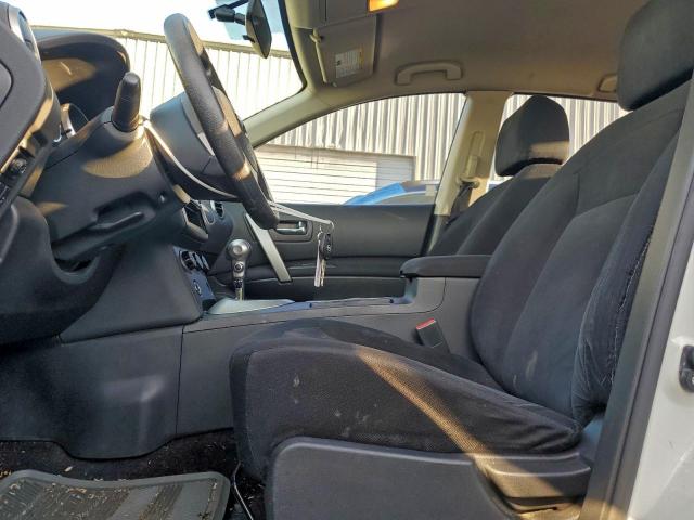 Nissan Rogue S Image 9