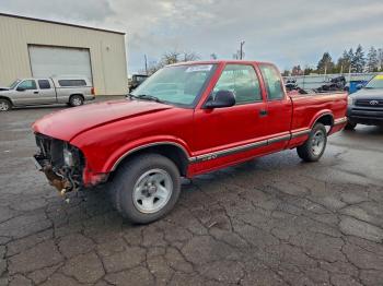  Salvage Chevrolet S-10
