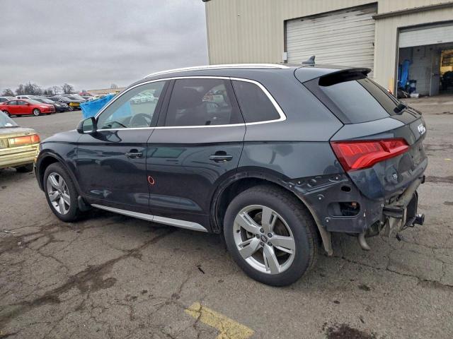 Audi Q5 Premium Plus Image 2
