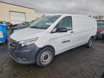  Salvage Mercedes-Benz Metris