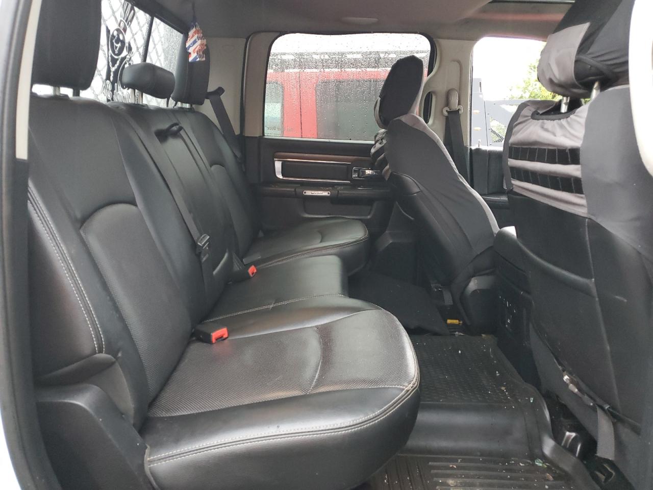 Ram 3500 Laramie Image 11