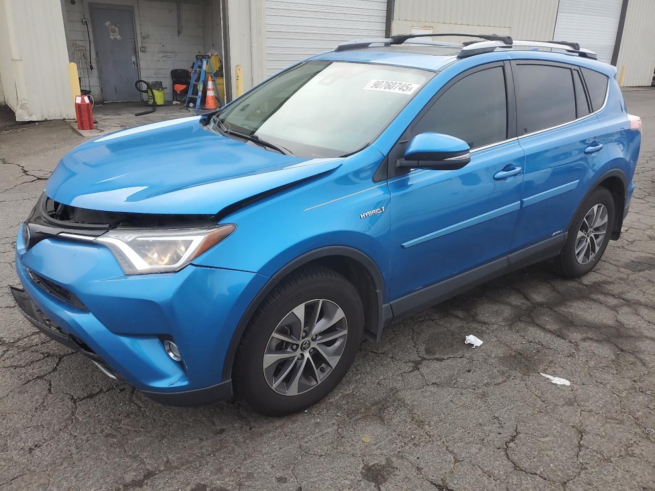 Toyota RAV4 Le Image 1