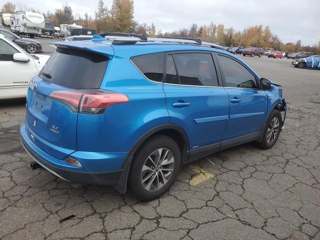 Toyota RAV4 Le Image 4