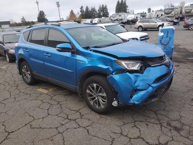 Toyota RAV4 Le Image 3