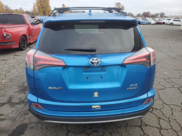 Toyota RAV4 Le Image 6