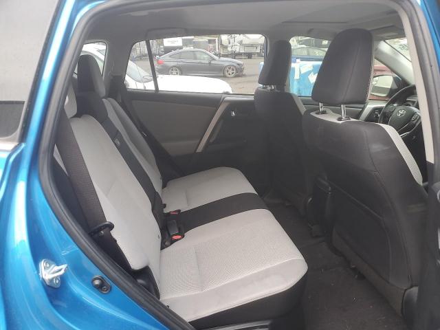 Toyota RAV4 Le Image 7