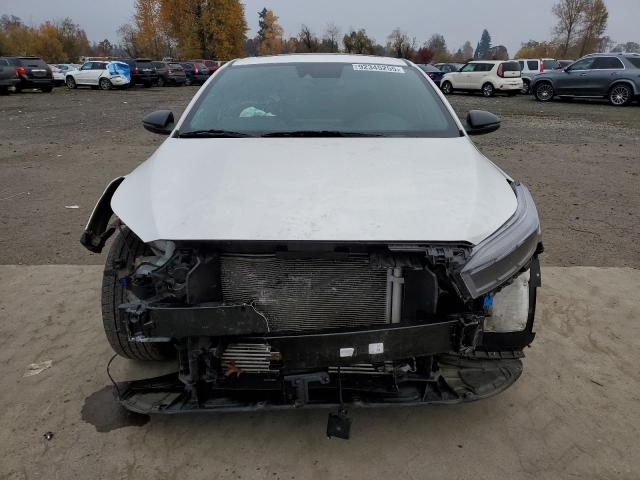 Kia Forte Gt Image 2