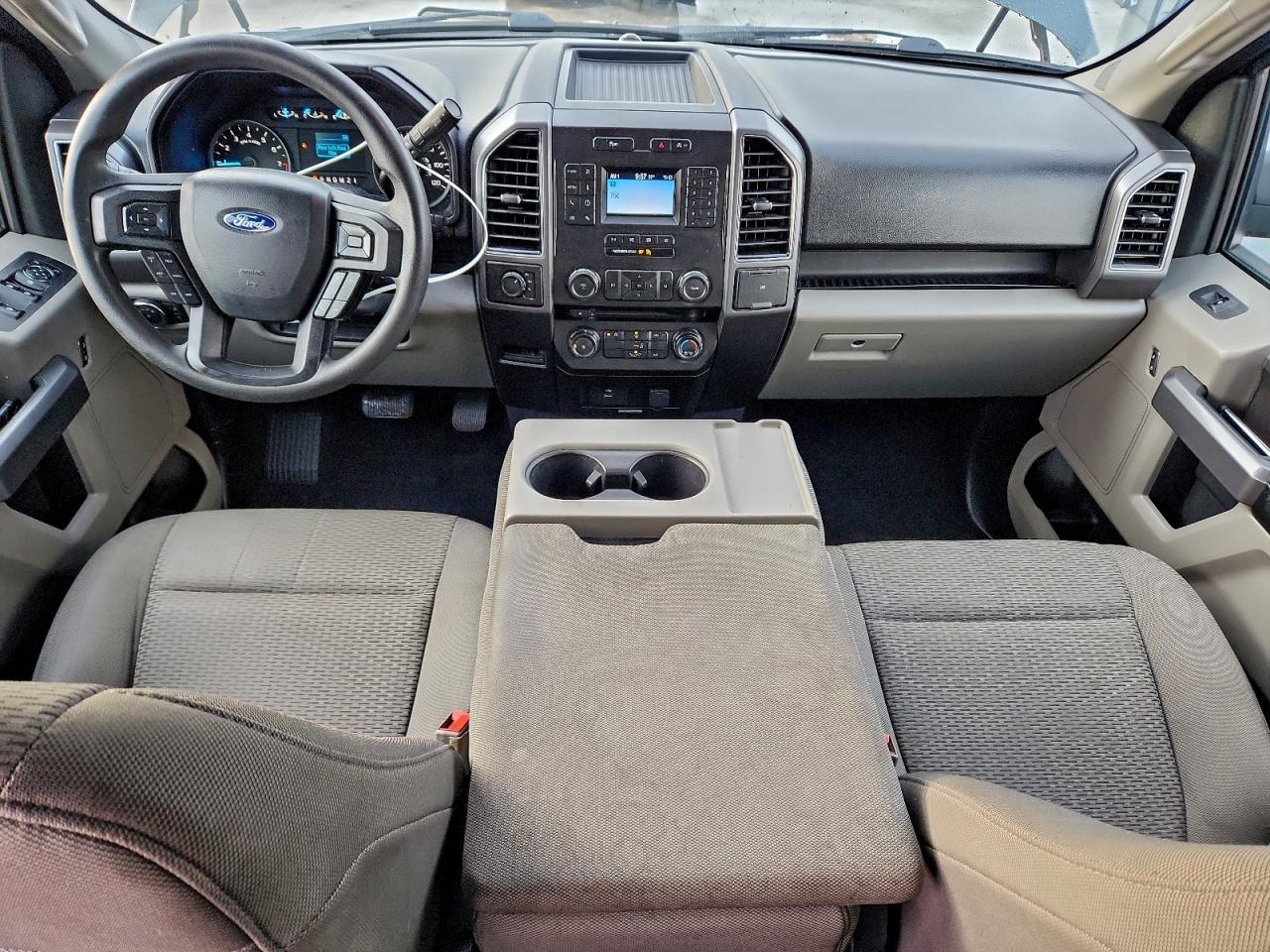 Ford F-150 Supercrew Image 8