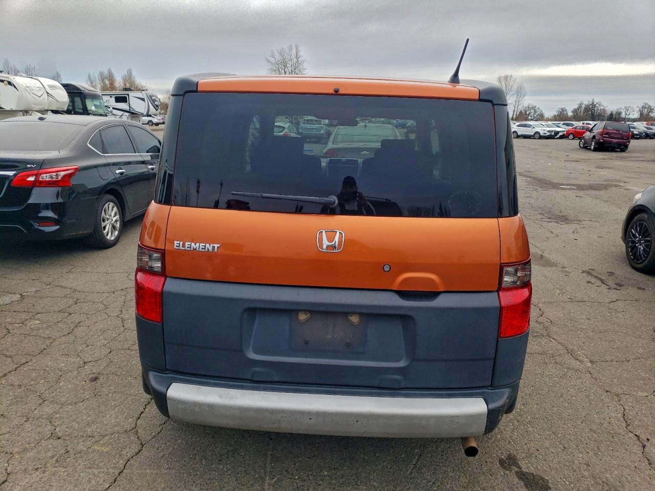 Honda Element Lx Image 2
