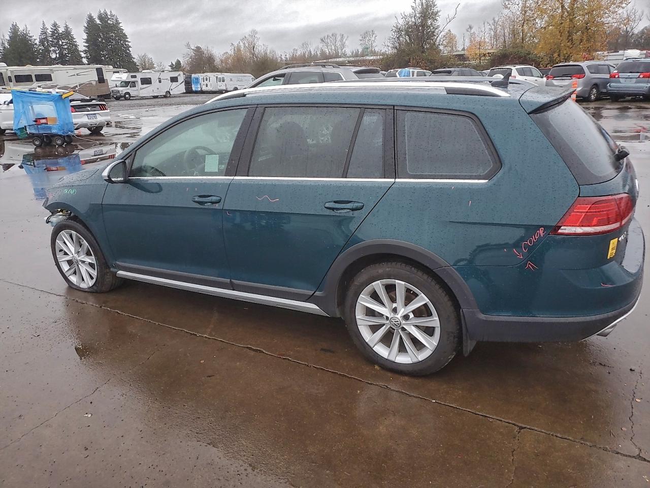 Volkswagen Golf S Image 2
