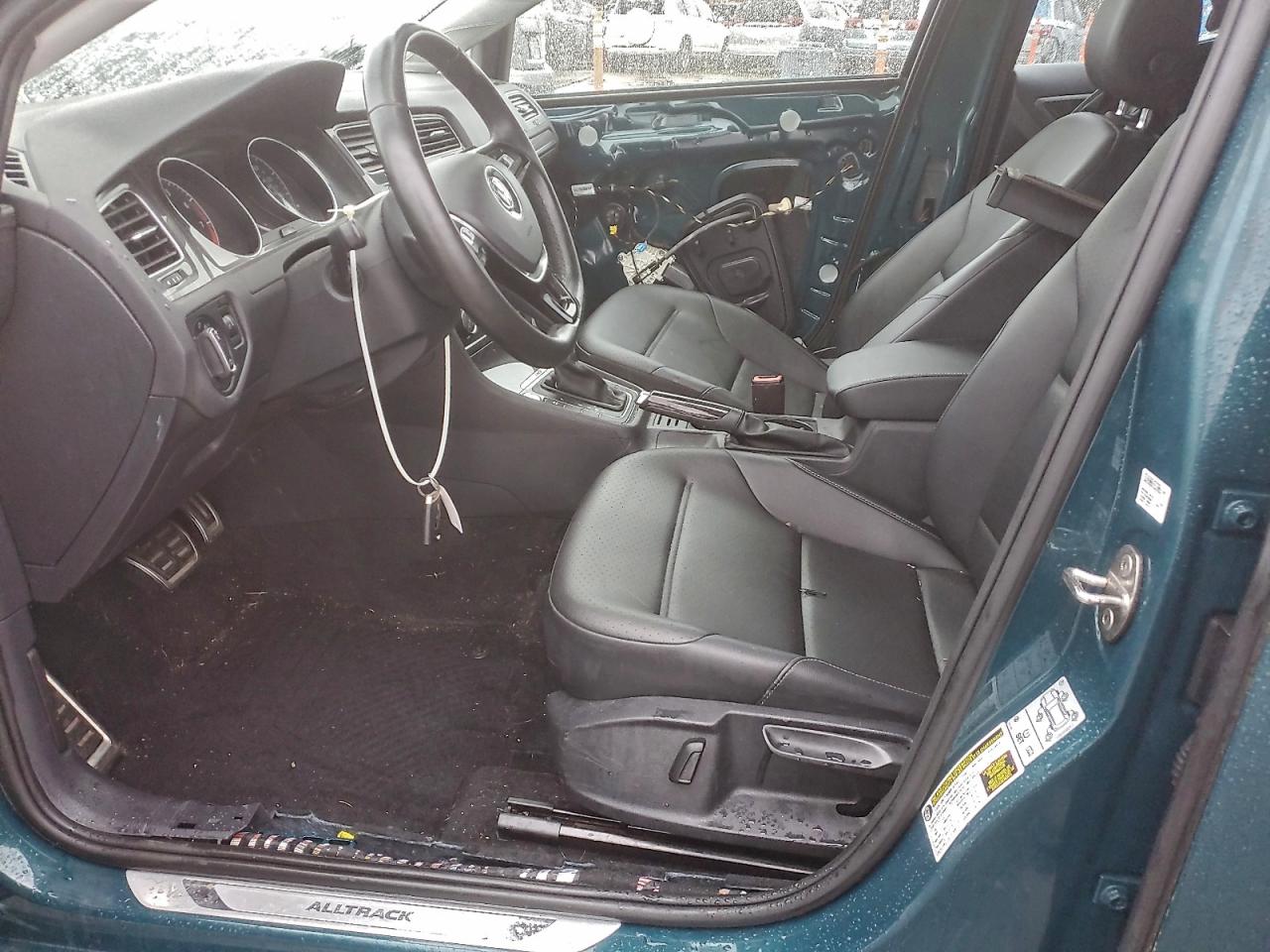 Volkswagen Golf S Image 9