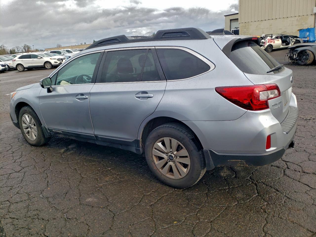 Subaru Outback 2.5i Premium Image 2