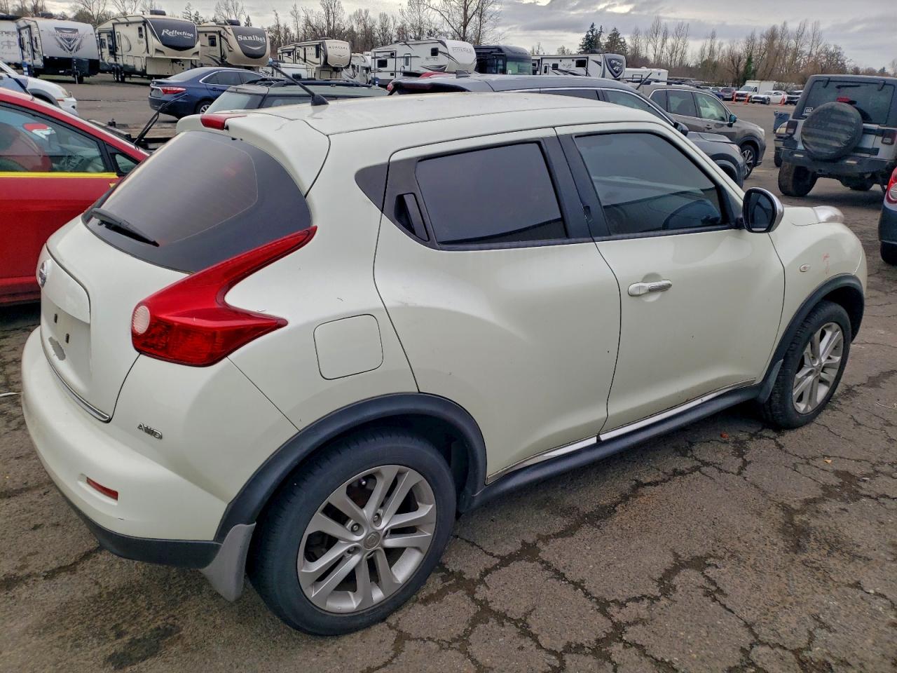 Nissan JUKE S Image 2