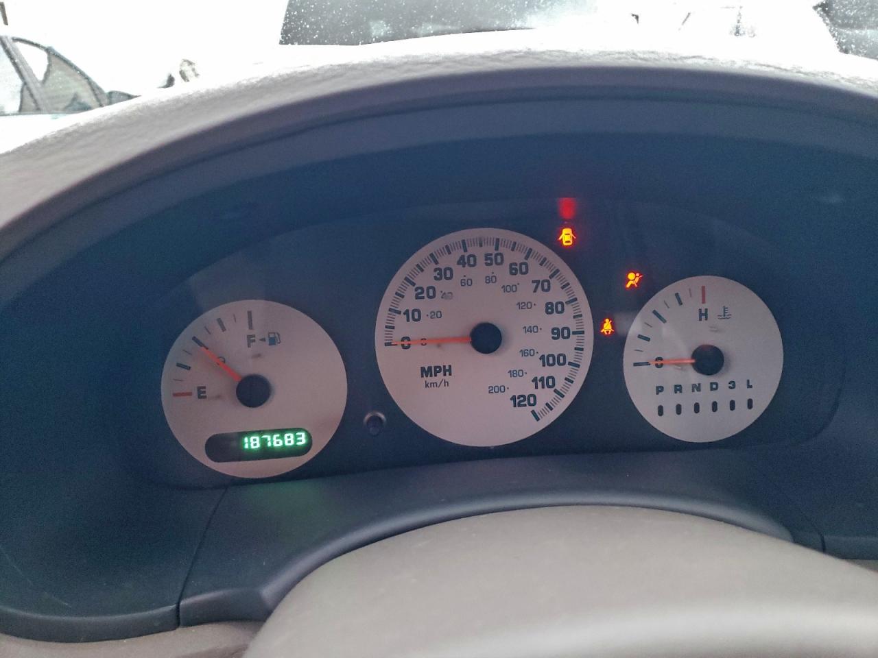 Chrysler Voyager Image 3