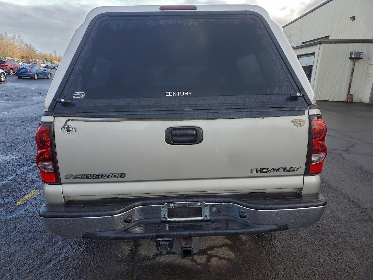 Chevrolet Silverado C1500 Image 3