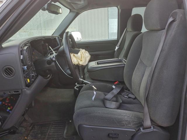 Chevrolet Silverado C1500 Image 11