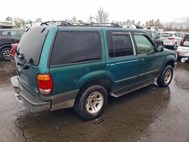 Ford Explorer Xlt Image 2