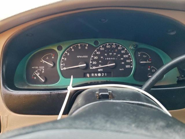 Ford Explorer Xlt Image 9