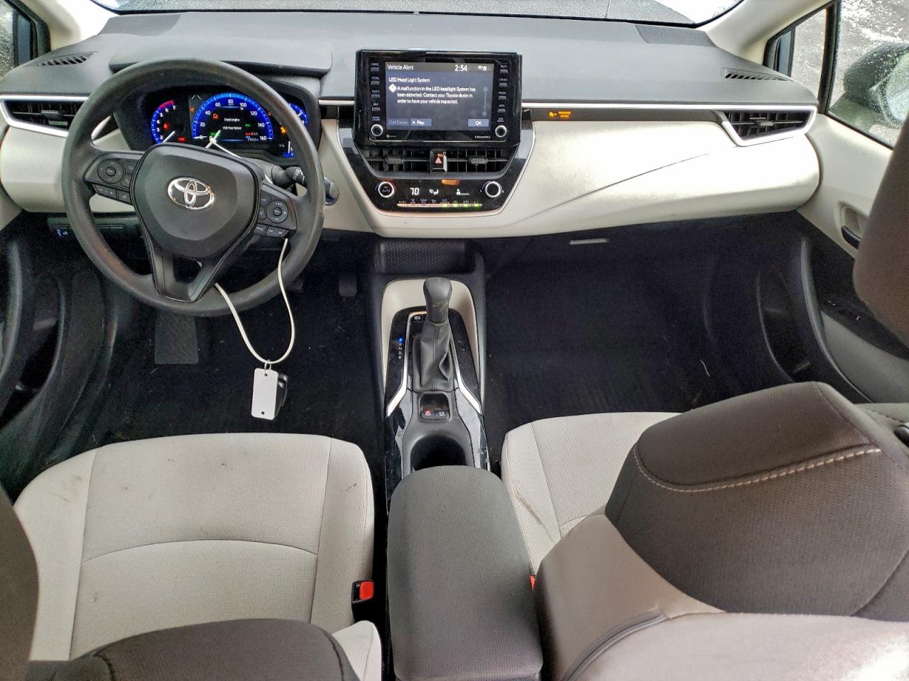 Toyota Corolla Le Image 5