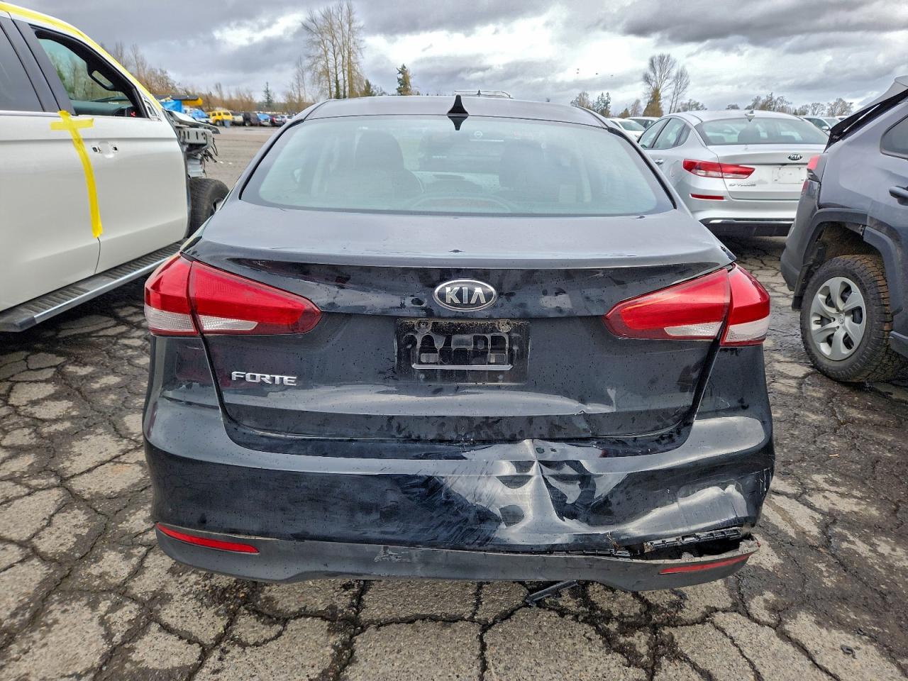 Kia Forte Lx Image 8