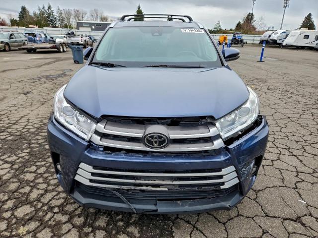 Toyota Highlander Se Image 12