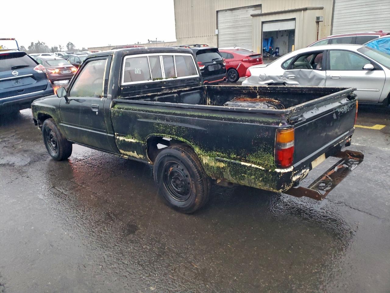 Toyota Pickup 1/2 Ton Rn50 Image 5