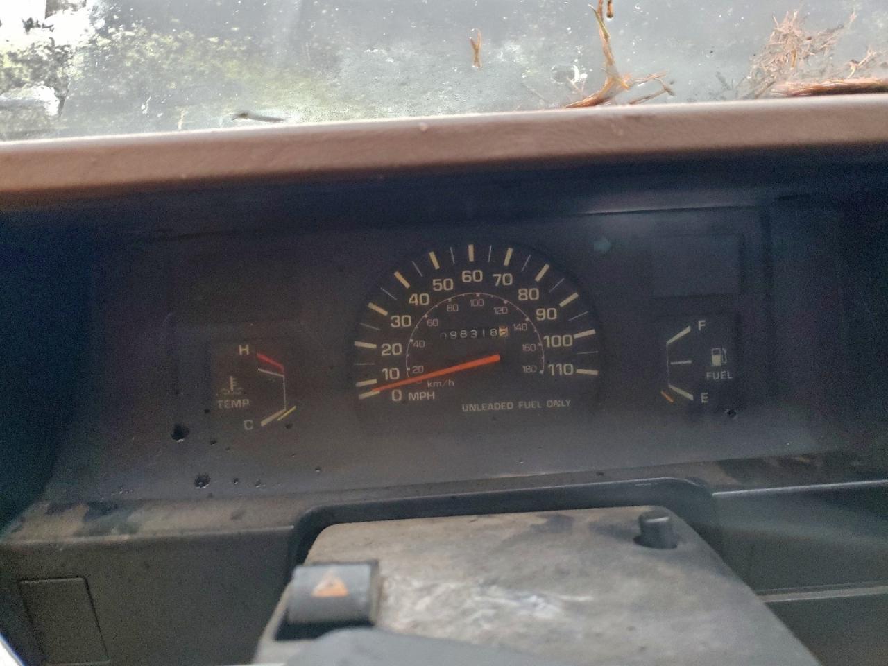 Toyota Pickup 1/2 Ton Rn50 Image 10