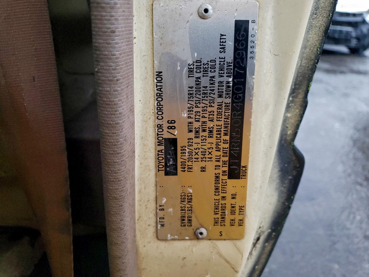 Toyota Pickup 1/2 Ton Rn50 Image 9