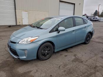  Salvage Toyota Prius