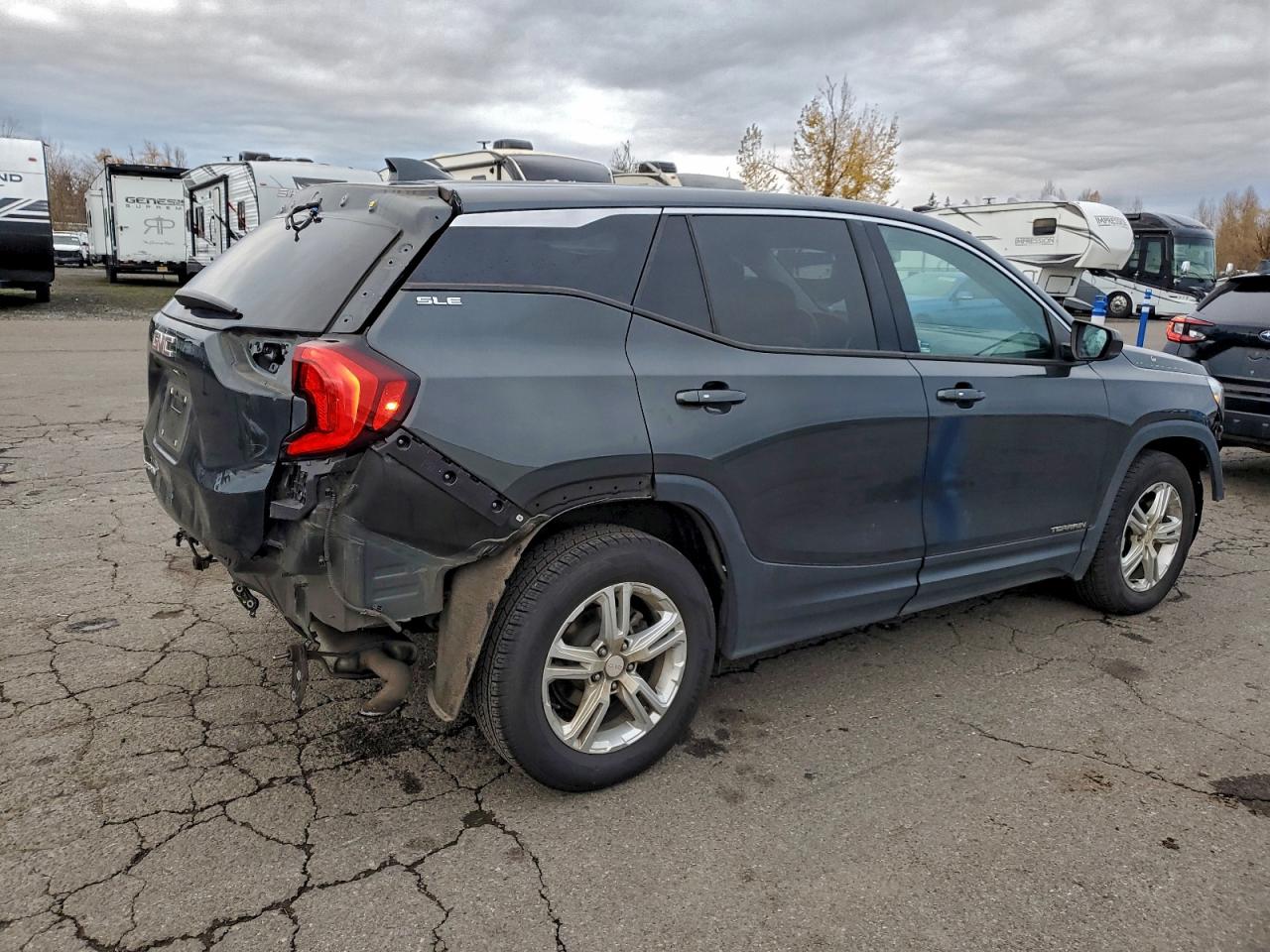 GMC Terrain Sle Image 2