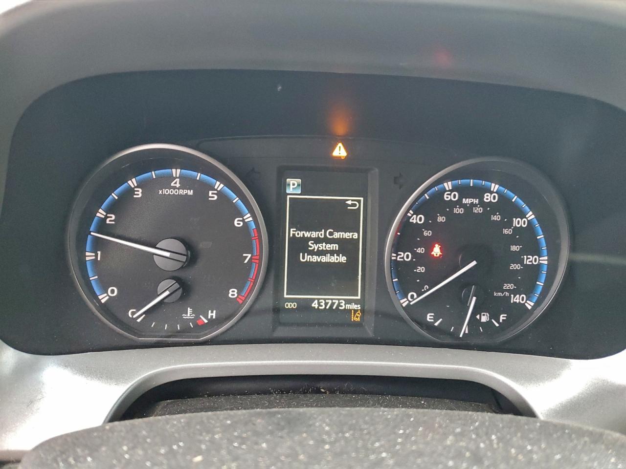 Toyota RAV4 Le Image 8