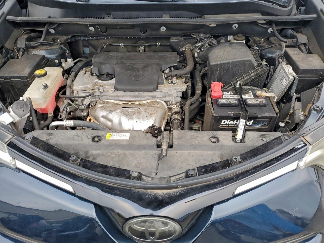 Toyota RAV4 Le Image 3