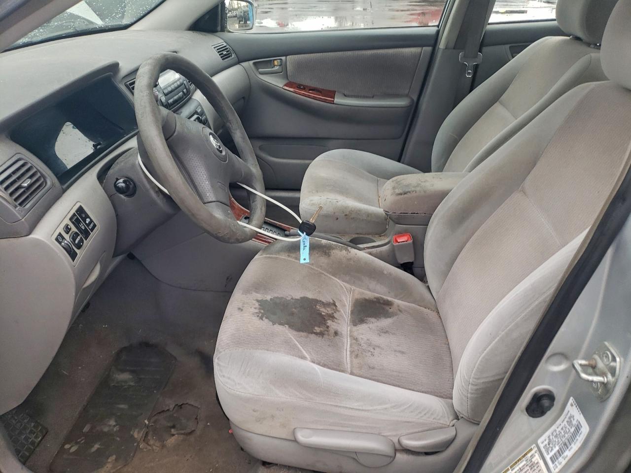 Toyota Corolla Ce Image 2