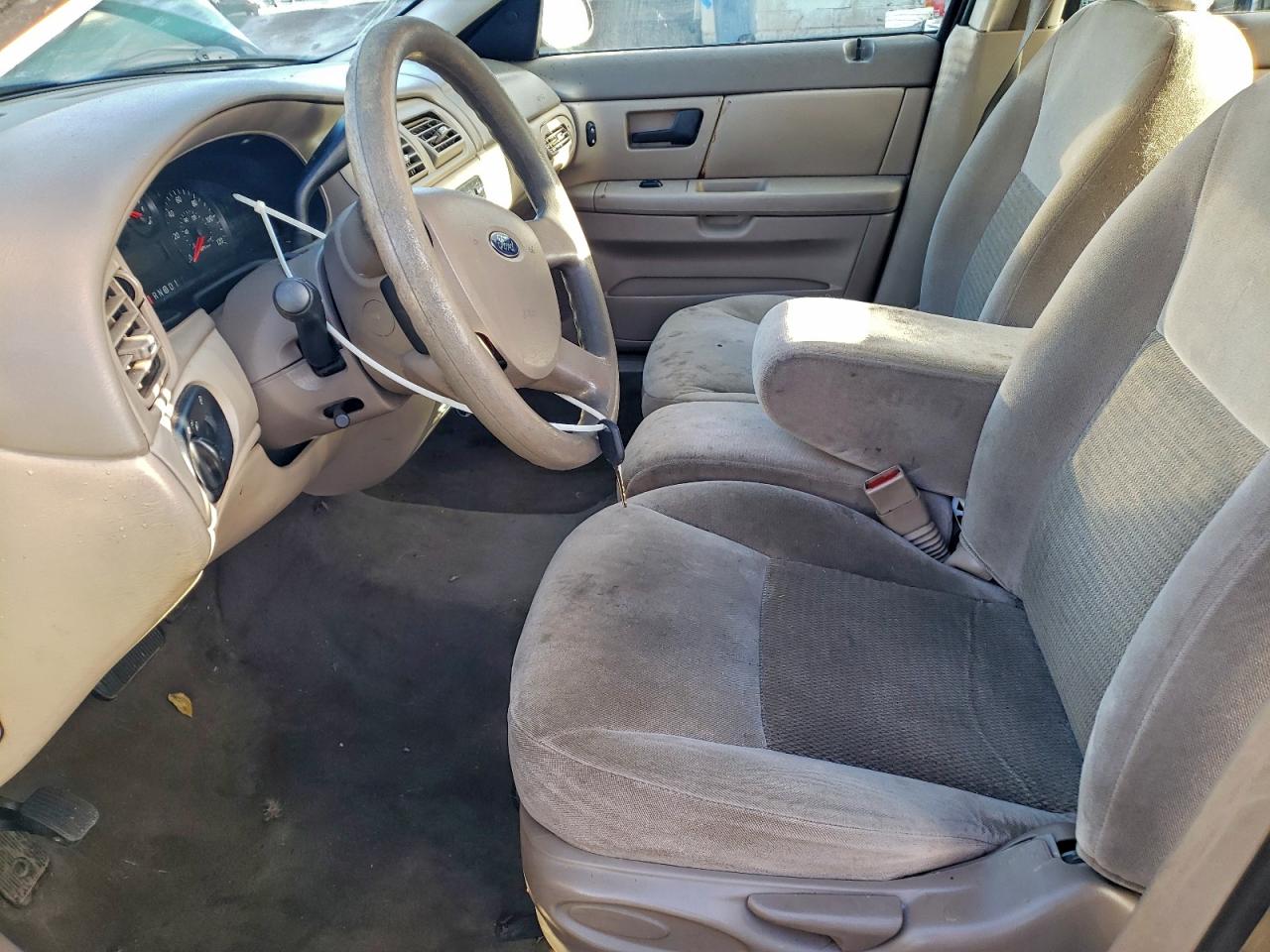 Ford Taurus Se Image 4