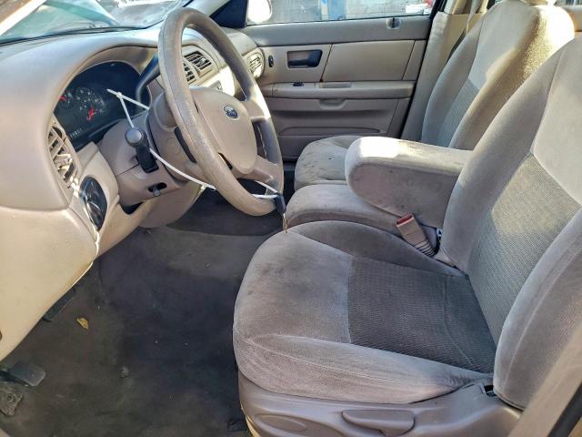 Ford Taurus Se Image 4