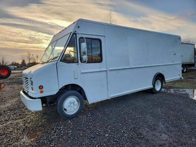  Salvage Freightliner Chassis M