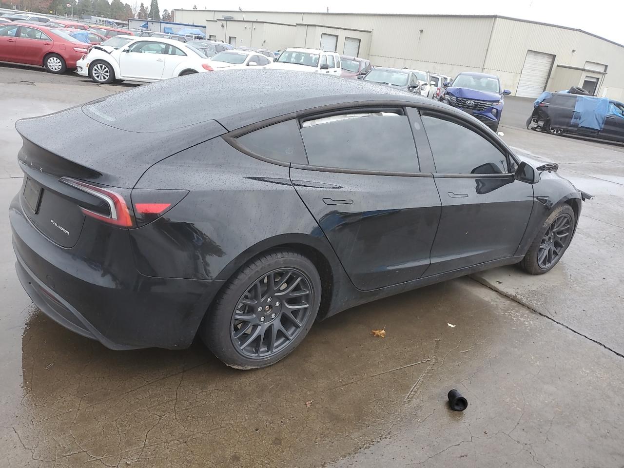 Tesla Model 3 Image 3