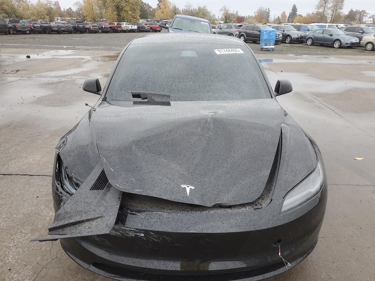 Tesla Model 3 Image 2